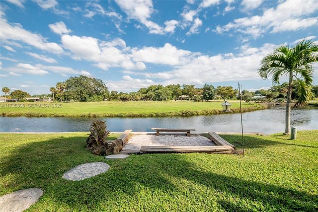 5715 Bayberry Ln, Tamarac, FL 33319