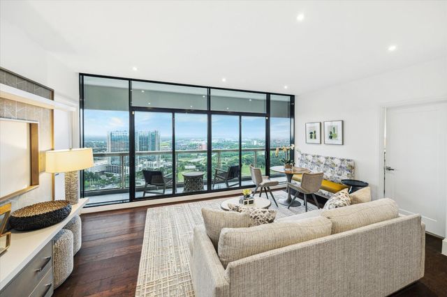 1701 Hermann Drive 30D, Houston, TX 77004