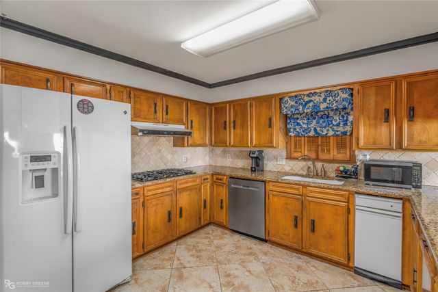 1830 Willow Point Drive, Shreveport, LA 71119