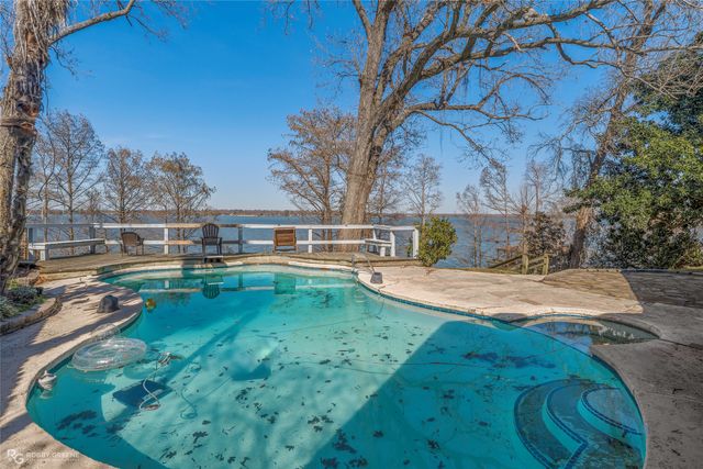 1830 Willow Point Drive, Shreveport, LA 71119