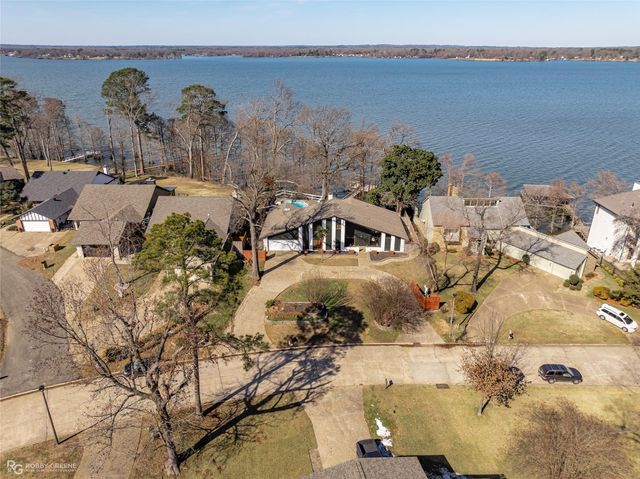 1830 Willow Point Drive, Shreveport, LA 71119