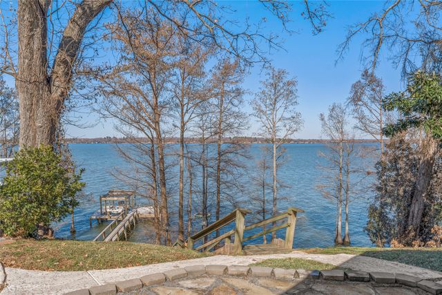 1830 Willow Point Drive, Shreveport, LA 71119