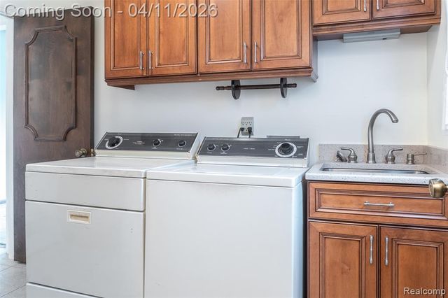 46048 Quail Ridge Drive, Plymouth, MI 48170