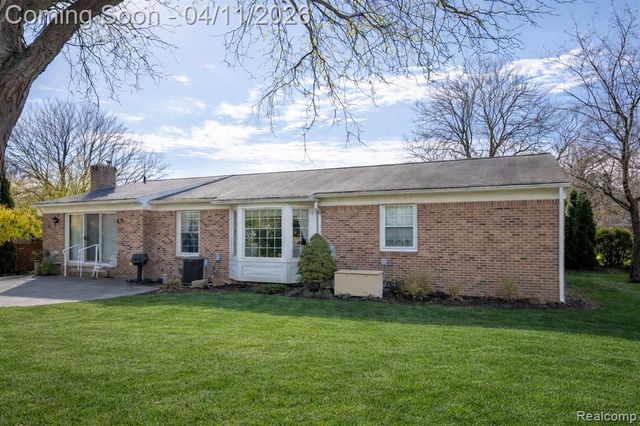 46048 Quail Ridge Drive, Plymouth, MI 48170