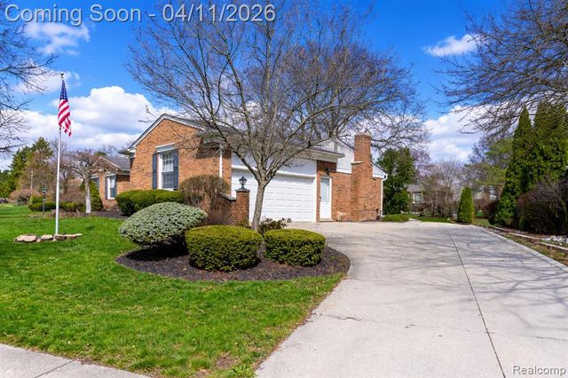 46048 Quail Ridge Drive, Plymouth, MI 48170