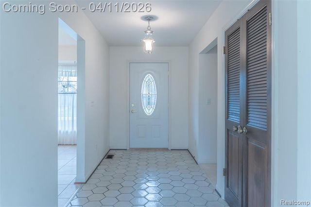 46048 Quail Ridge Drive, Plymouth, MI 48170