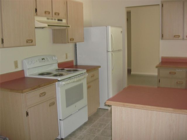 1694 APRIL AVENUE, Deltona, FL 32725