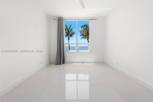 808 Brickell Key Dr 304, Miami, FL 33131