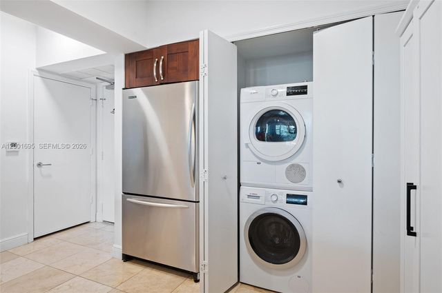 20000 E Country Club Dr 314, Aventura, FL 33180