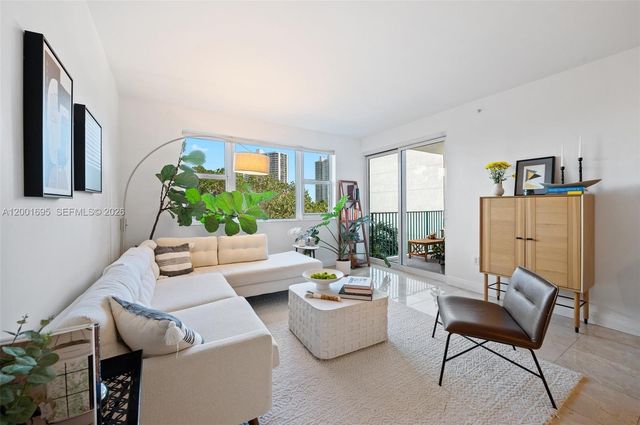 20000 E Country Club Dr 314, Aventura, FL 33180