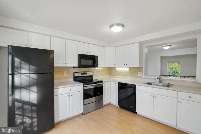 6515 FIELD MASTER DR, Springfield, VA 22152