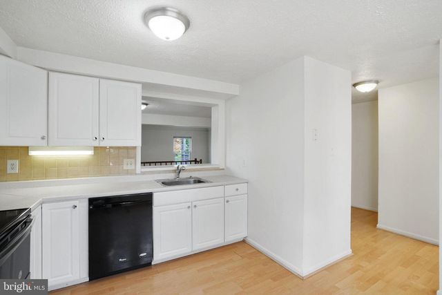 6515 FIELD MASTER DR, Springfield, VA 22152