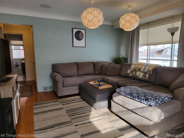 15827 Denby, Redford Charter Township, MI 48239