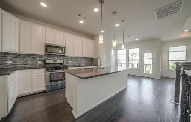 8620 Hollyoaks Creek Lane, Houston, TX 77063