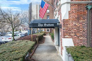 109-14 Ascan Avenue 4B, Forest Hills, NY 11375
