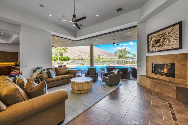 542 Bella Cara, Palm Springs, CA 92264