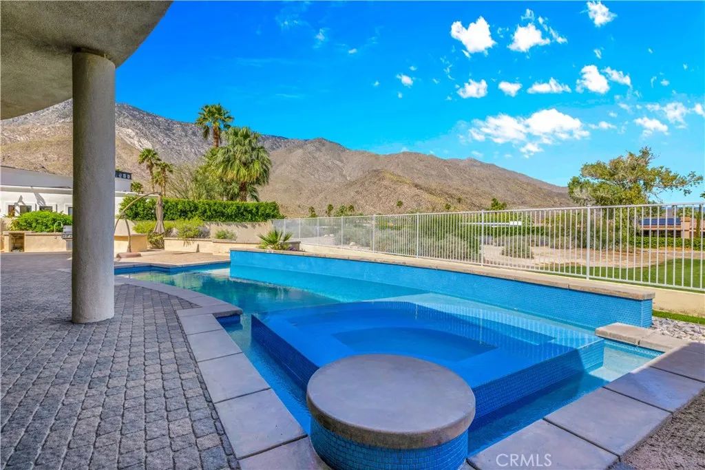 542 Bella Cara, Palm Springs, CA 92264