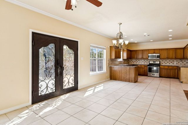 2822 Lou St, San Antonio, TX 78222