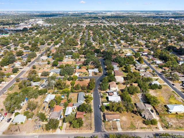 2822 Lou St, San Antonio, TX 78222