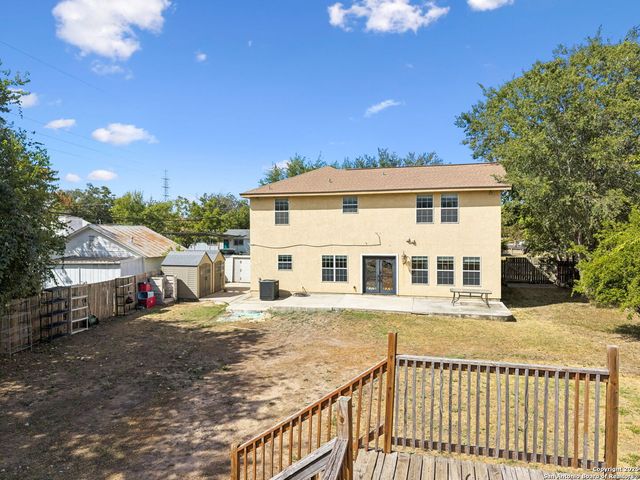 2822 Lou St, San Antonio, TX 78222