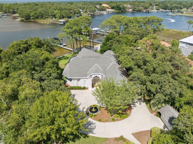 702 Beach Drive, Destin, FL 32541