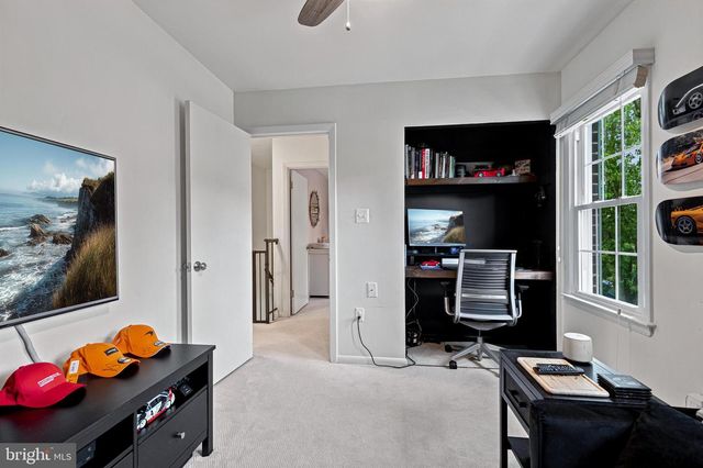 12728 BUILDERS RD, Herndon, VA 20170
