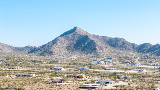 8321 N Wild Thistle Place, Casa Grande, AZ 85194