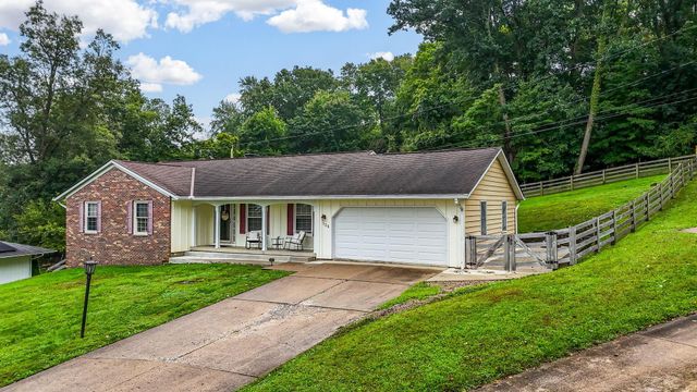 154 Alameda Court, Lancaster, OH 43130