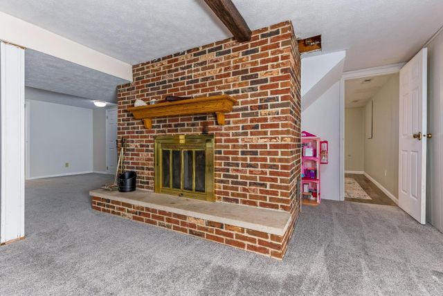 154 Alameda Court, Lancaster, OH 43130