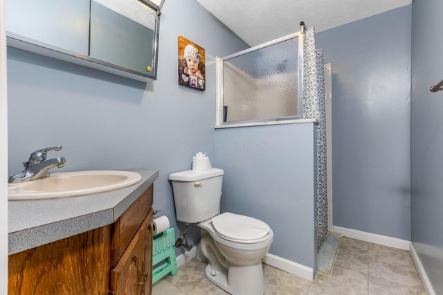 154 Alameda Court, Lancaster, OH 43130