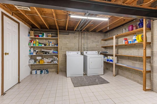 154 Alameda Court, Lancaster, OH 43130