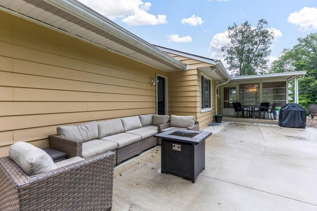 154 Alameda Court, Lancaster, OH 43130