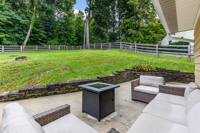154 Alameda Court, Lancaster, OH 43130