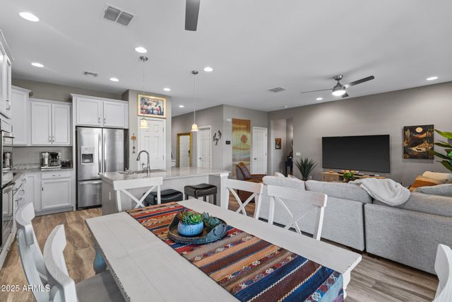 41574 W SUMMER WIND Way, Maricopa, AZ 85138