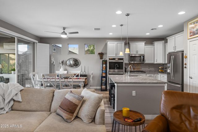 41574 W SUMMER WIND Way, Maricopa, AZ 85138