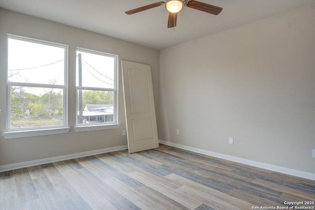 121 Lawton St, San Antonio, TX 78237
