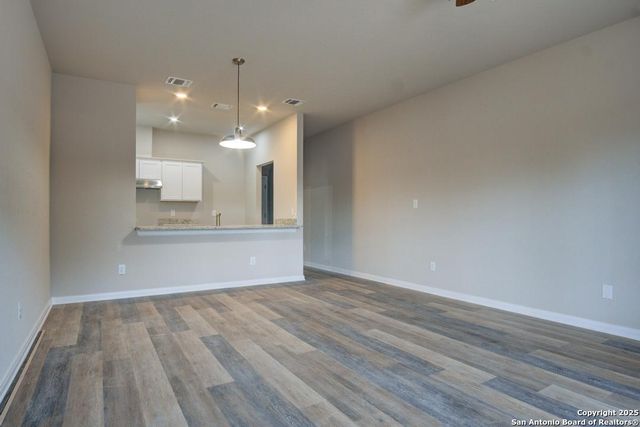 121 Lawton St, San Antonio, TX 78237