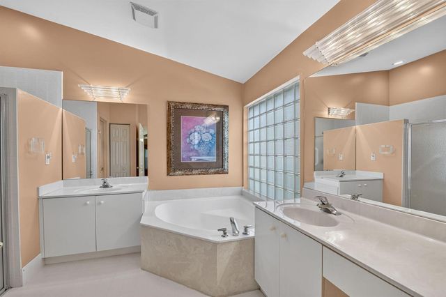 9840 Arbor View Drive S, Boynton Beach, FL 33437