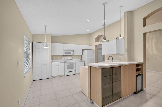 9840 Arbor View Drive S, Boynton Beach, FL 33437