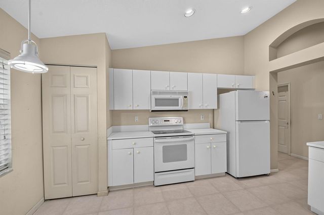 9840 Arbor View Drive S, Boynton Beach, FL 33437
