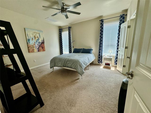 5904 Baythorne DR, Austin, TX 78747