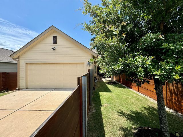 5904 Baythorne DR, Austin, TX 78747