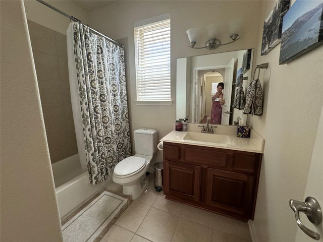 5904 Baythorne DR, Austin, TX 78747