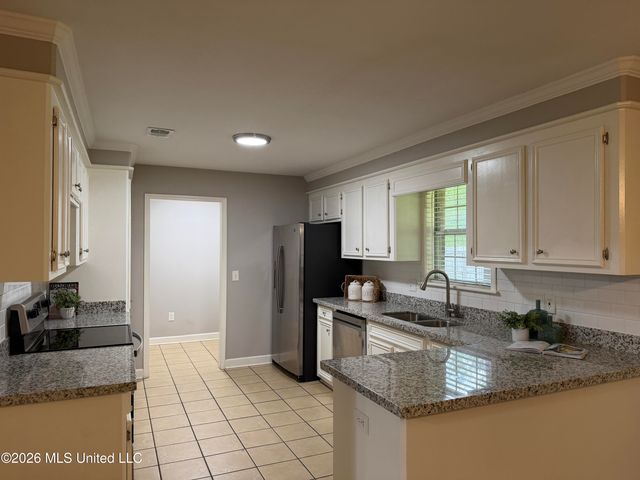 517 Roxbury Place, Florence, MS 39073