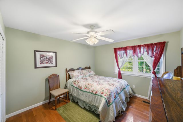 4536 Brooksie Thompson Rd, Decaturville, TN 38329