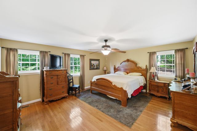 4536 Brooksie Thompson Rd, Decaturville, TN 38329