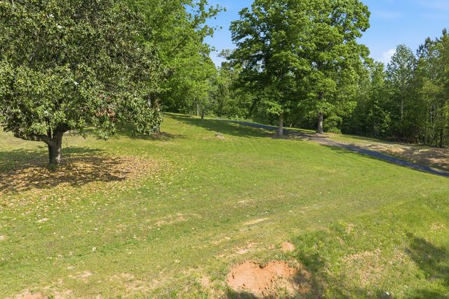 4536 Brooksie Thompson Rd, Decaturville, TN 38329