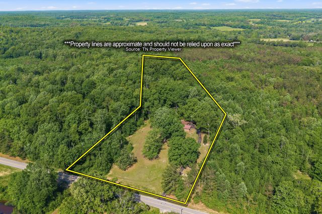 4536 Brooksie Thompson Rd, Decaturville, TN 38329