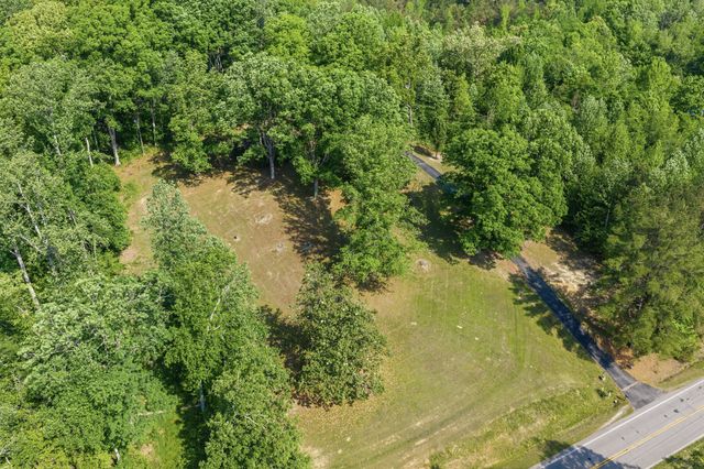 4536 Brooksie Thompson Rd, Decaturville, TN 38329