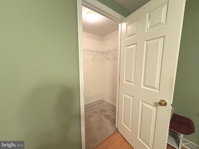 30 FORT LEE DR, Manahawkin, NJ 08050